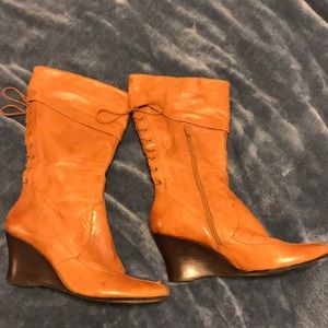 BAKER’s “Presley” mid-calf LEATHER Wedge Boot -12M